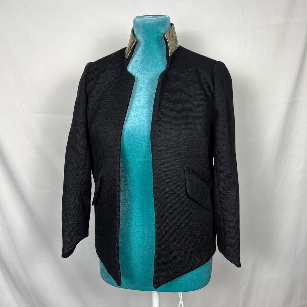 Smythe Black Virgin Wool Jacket Gold Leather Collar size 6‎